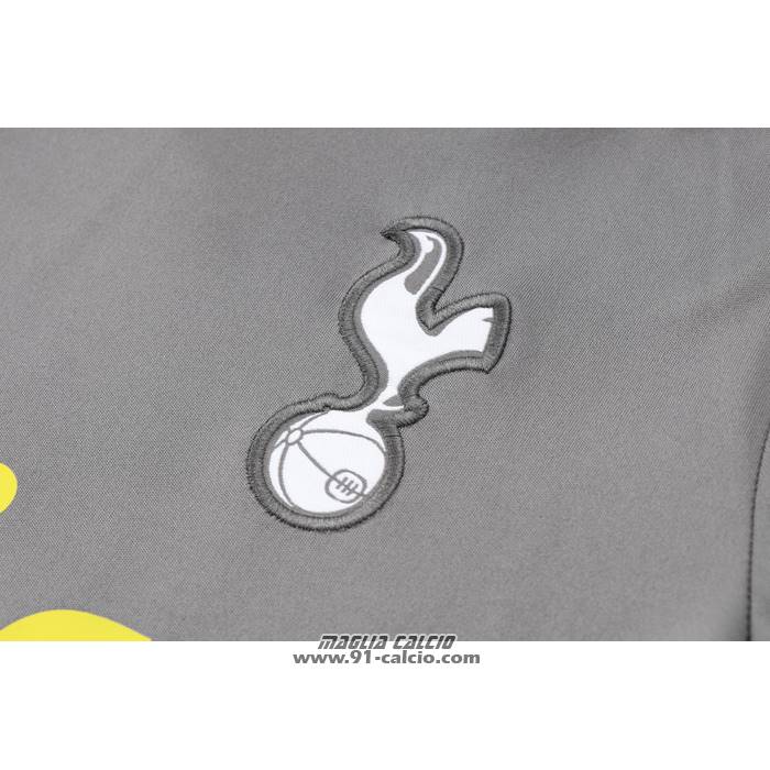 Tuta da Track
 Tottenham Hotspur Manica Corta
 2024-2025 Grigio
 - Pantaloncini
